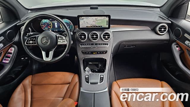 Mercedes-Benz GLC-Class 2020 — Şəkil 7/20