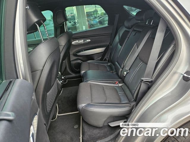 Genesis GV70 2021 — ფოტო 11/20