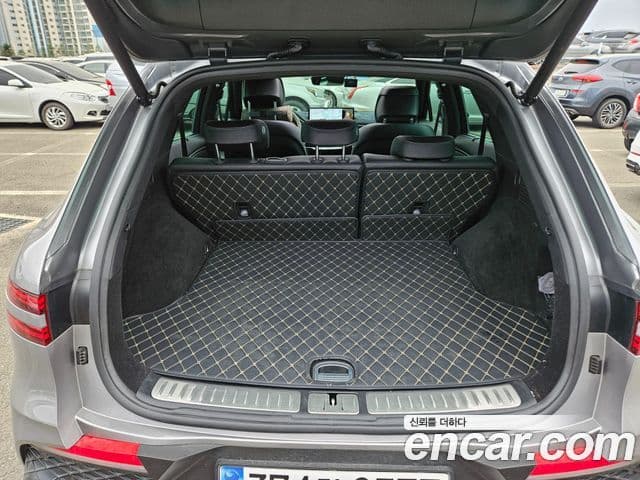 Genesis GV70 2021 — ფოტო 19/20