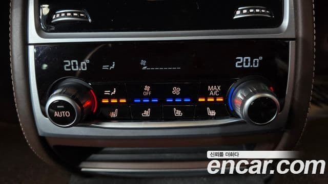BMW 7 Series 2020 — ფოტო 18/20