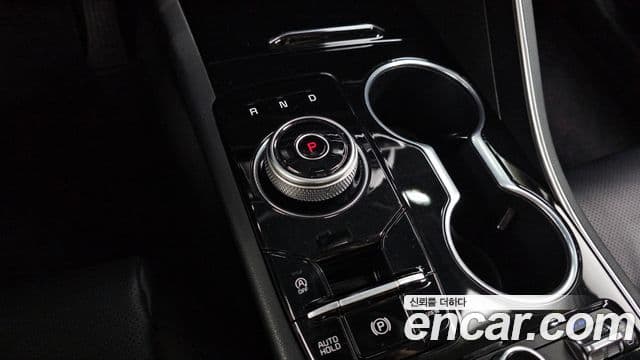Kia K5 2021 — ფოტო 9/20