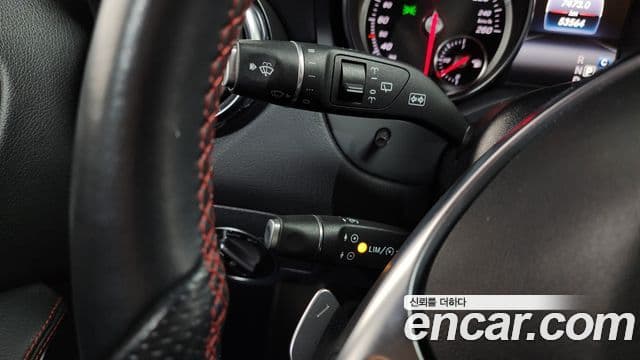 Mercedes-Benz GLA-Class 2019 — Photo 7/30