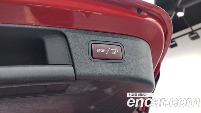 Mercedes-Benz GLA-Class 2019 — Photo 11/30