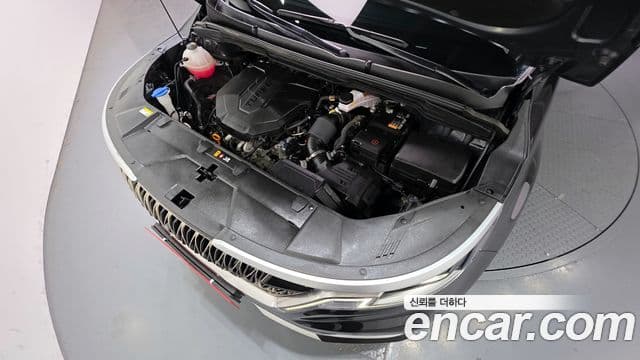 Kia Carnival 2022 — фото 6 из 20