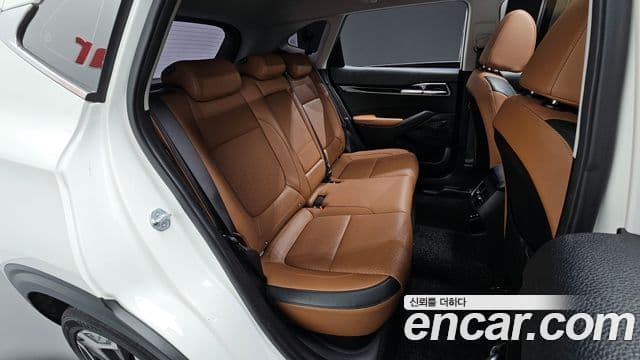 Kia Seltos 2023 — Şəkil 5/39