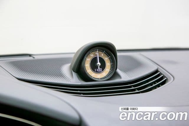 Porsche Taycan 2023 — ფოტო 3/20