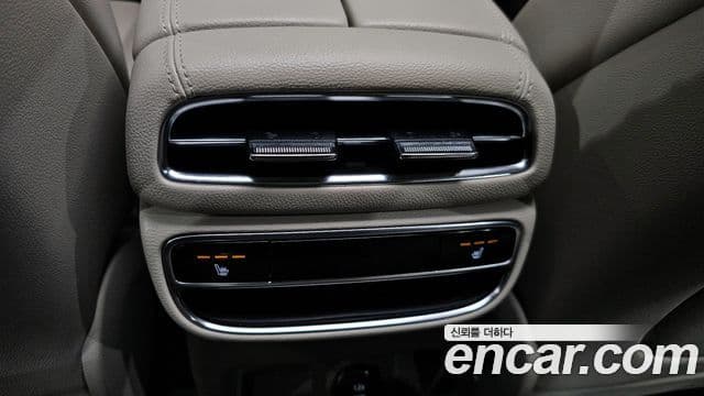Genesis GV80 2022 — ფოტო 17/20