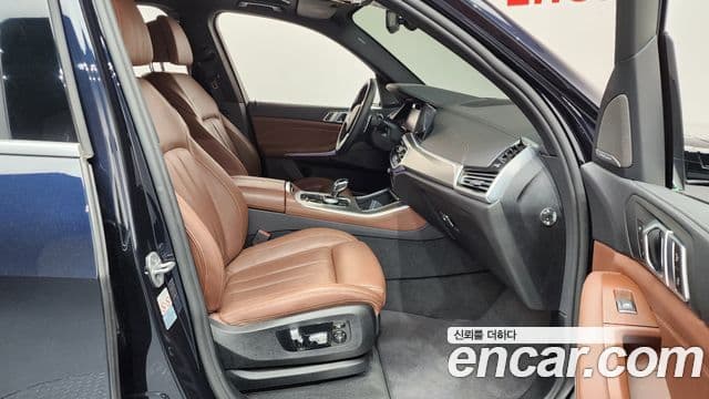 BMW X5 2021 — ფოტო 13/20