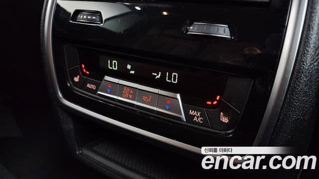 BMW X5 2021 — ფოტო 15/20