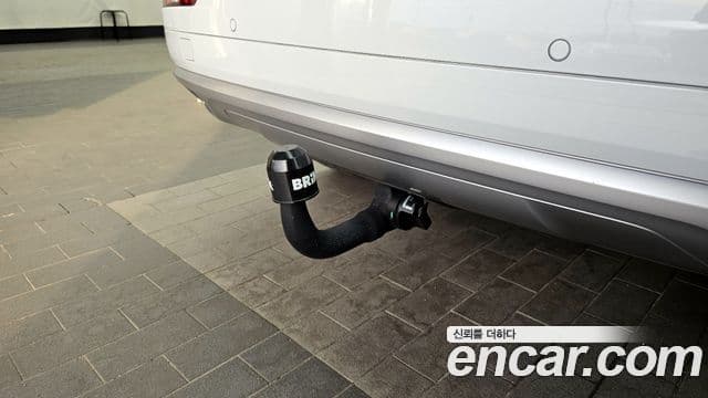 Audi Q5 2020 — Photo 9/34