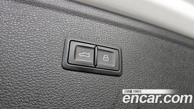 Audi Q5 2020 — Photo 19/34