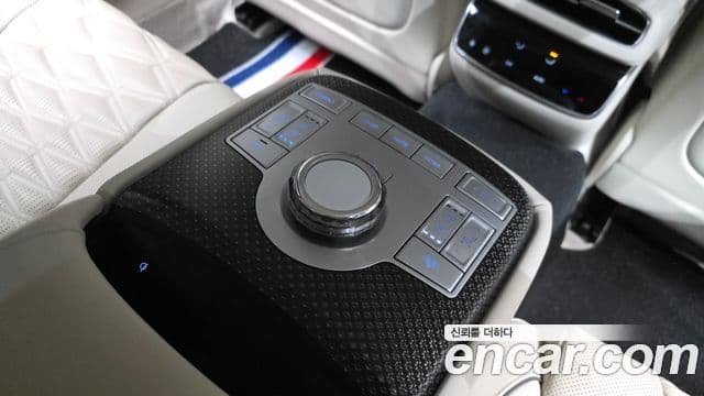 Genesis Electrified G80 2024 — Şəkil 18/20