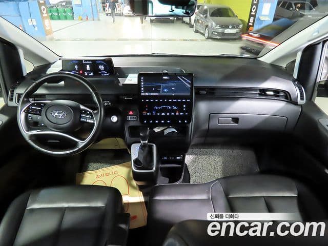 Hyundai Staria 2021 — ფოტო 5/20