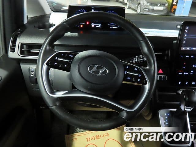 Hyundai Staria 2021 — фото 7 из 20