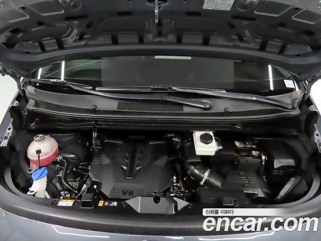 Hyundai Staria 2021 — ფოტო 18/20