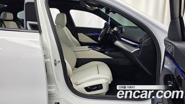 BMW i5 2026 — ფოტო 14/20