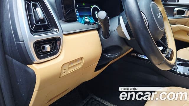 Kia Sorento 2022 — ფოტო 15/20