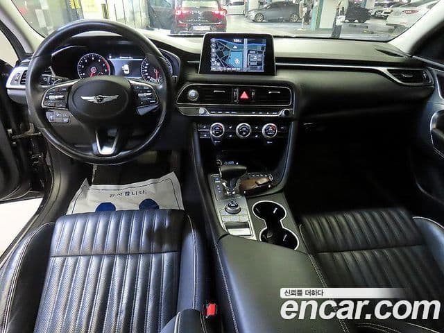 Genesis G70 2019 — Photo 10/20