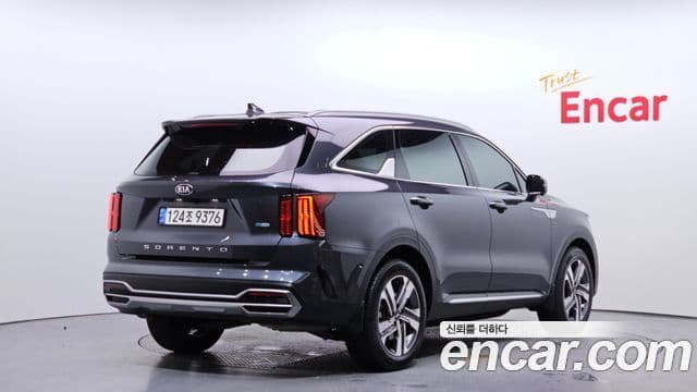 Kia Sorento 2021 — Фото 2/20
