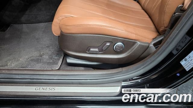 Genesis G80 2022 — Photo 7/36