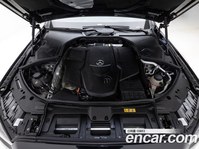 Mercedes-Benz S-Class 2025 — ფოტო 4/20