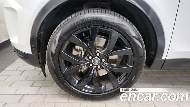 Land Rover Discovery Sport 2021 — ფოტო 5/20