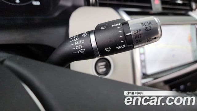 Land Rover Discovery Sport 2021 — Photo 29/36