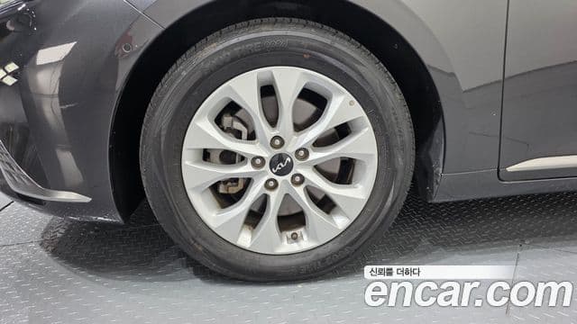 Kia K8 2021 — ფოტო 5/20