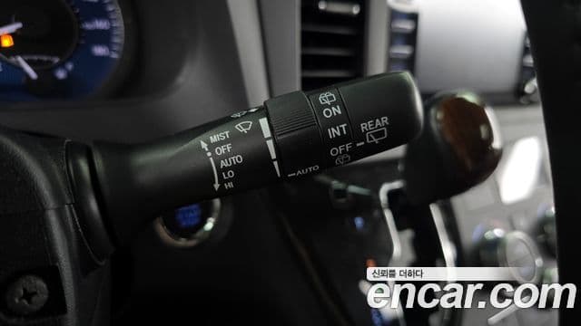 Toyota Sienna 2019 — ფოტო 17/20
