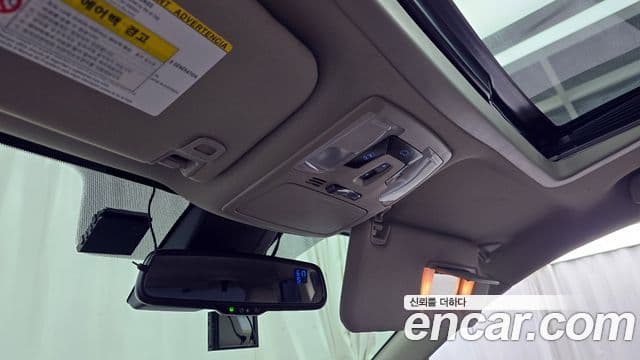 Toyota Sienna 2019 — ფოტო 19/20
