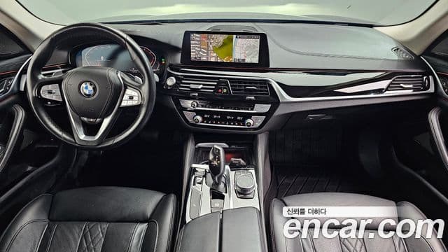 BMW 5 Series 2020 — Фото 10/20