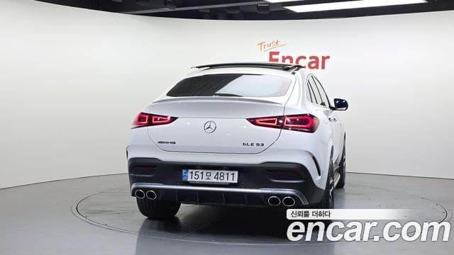 Mercedes-Benz GLE-Class 2023 — ფოტო 7/20