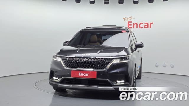 Kia Carnival 2022 — ფოტო 3/20