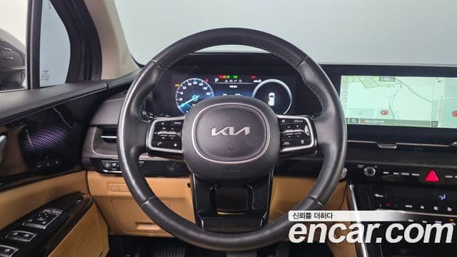 Kia Carnival 2022 — ფოტო 14/20