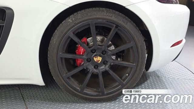 Porsche 718 Boxster 2020 — Photo 24/33