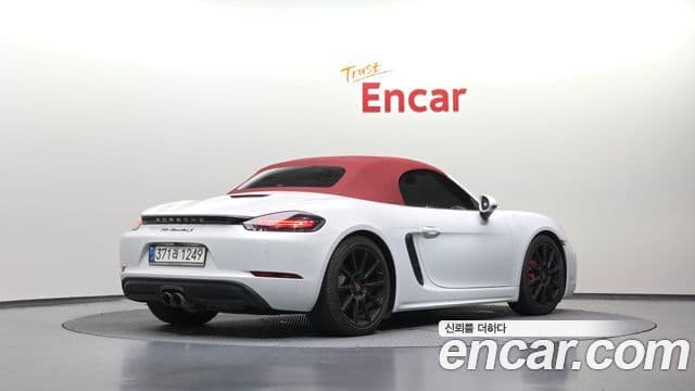 Porsche 718 Boxster 2020 — Photo 32/33