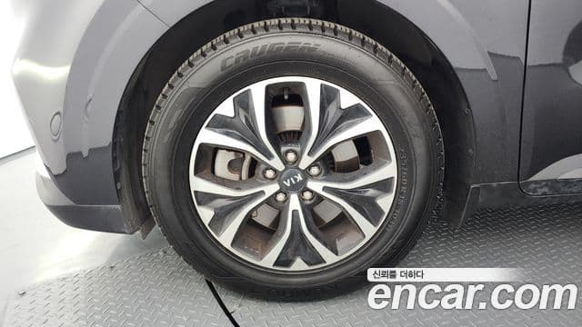Kia Carnival 2020 — фото 5 из 20