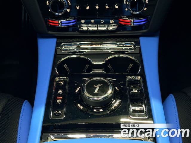 Rolls-Royce Ghost 2024 — ფოტო 8/20