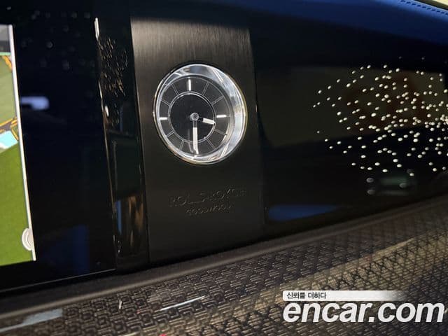 Rolls-Royce Ghost 2024 — ფოტო 18/20