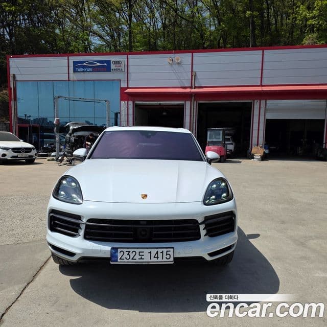 Porsche Cayenne 2023 — ფოტო 2/20