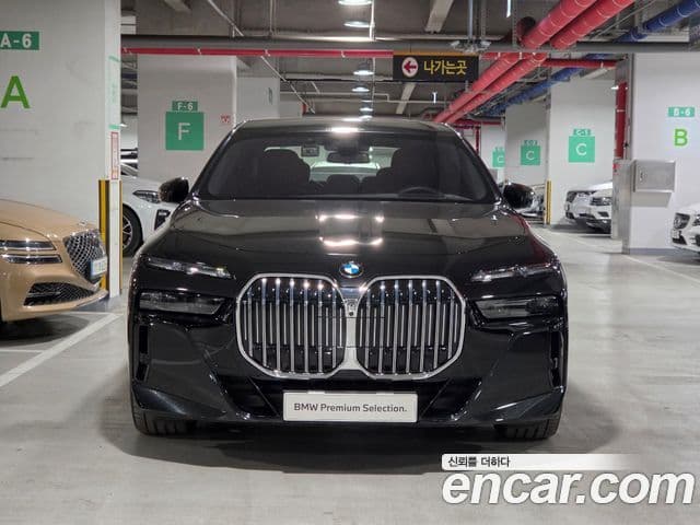 BMW 7 Series 2025 — ფოტო 2/20