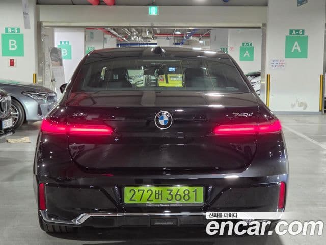 BMW 7 Series 2025 — ფოტო 3/20