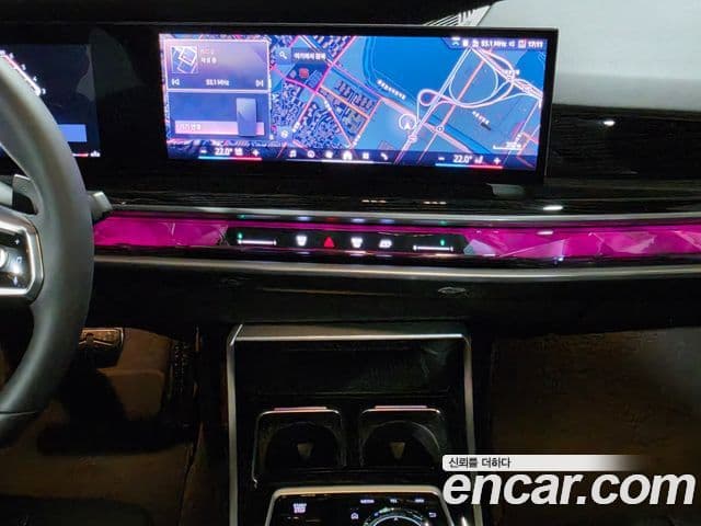 BMW 7 Series 2025 — ფოტო 15/20