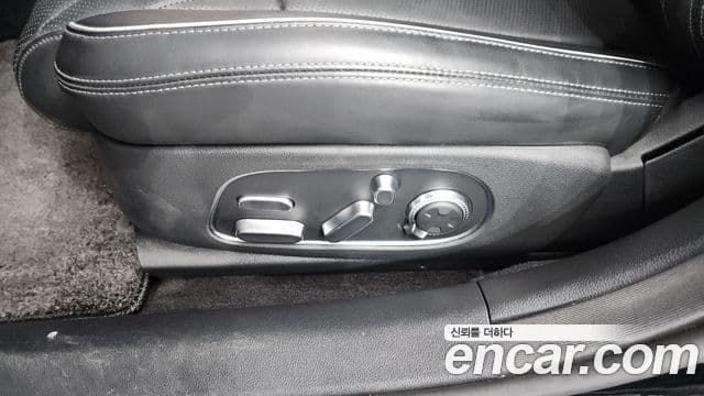 Genesis G90 2022 — Photo 40/43