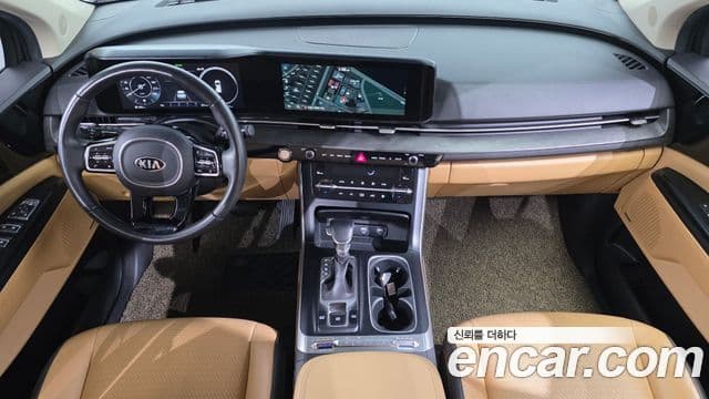 Kia Carnival 2021 — Şəkil 30/32