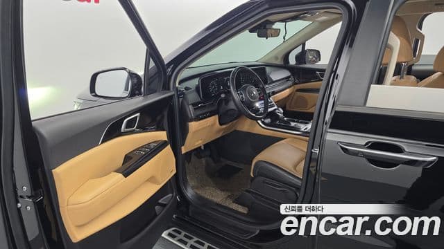 Kia Carnival 2021 — Şəkil 14/32