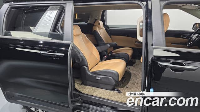 Kia Carnival 2021 — Şəkil 6/32