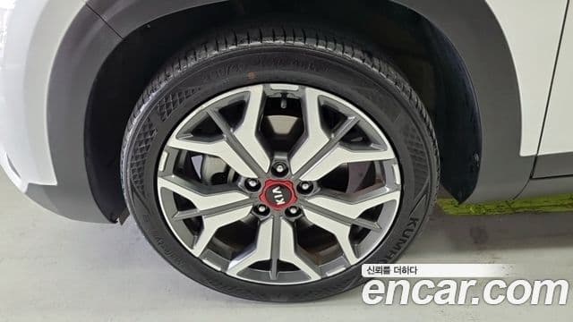 Kia Seltos 2019 — ფოტო 4/18