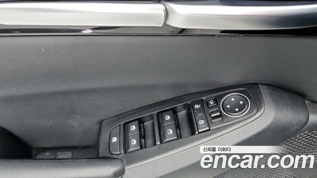 Kia Seltos 2019 — ფოტო 17/18