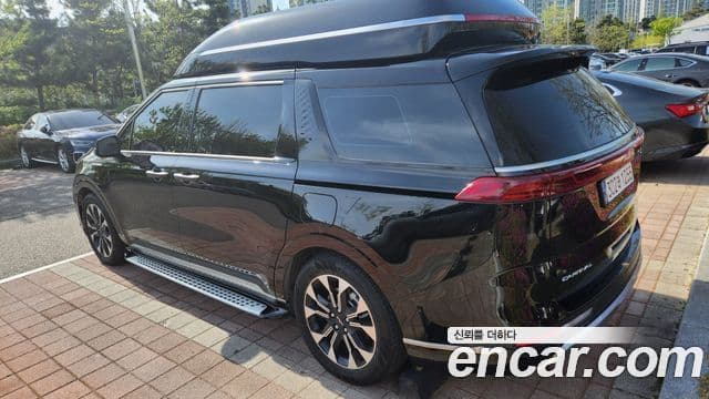 Kia Carnival 2022 — Photo 9/20